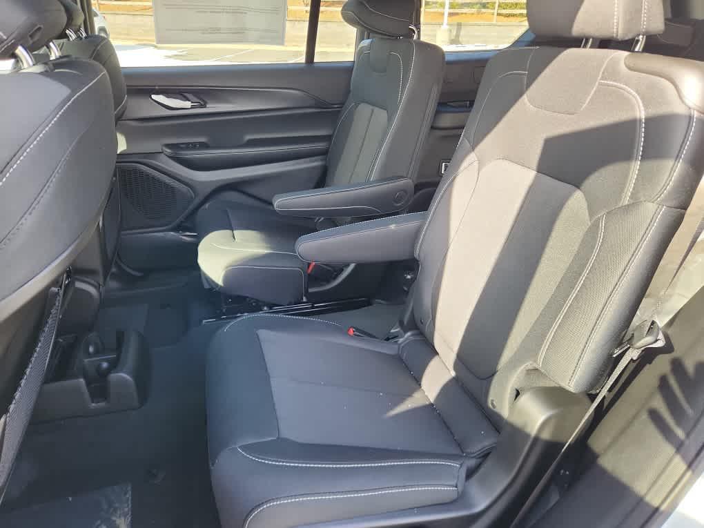 new 2025 Jeep Grand Cherokee L car, priced at $42,755