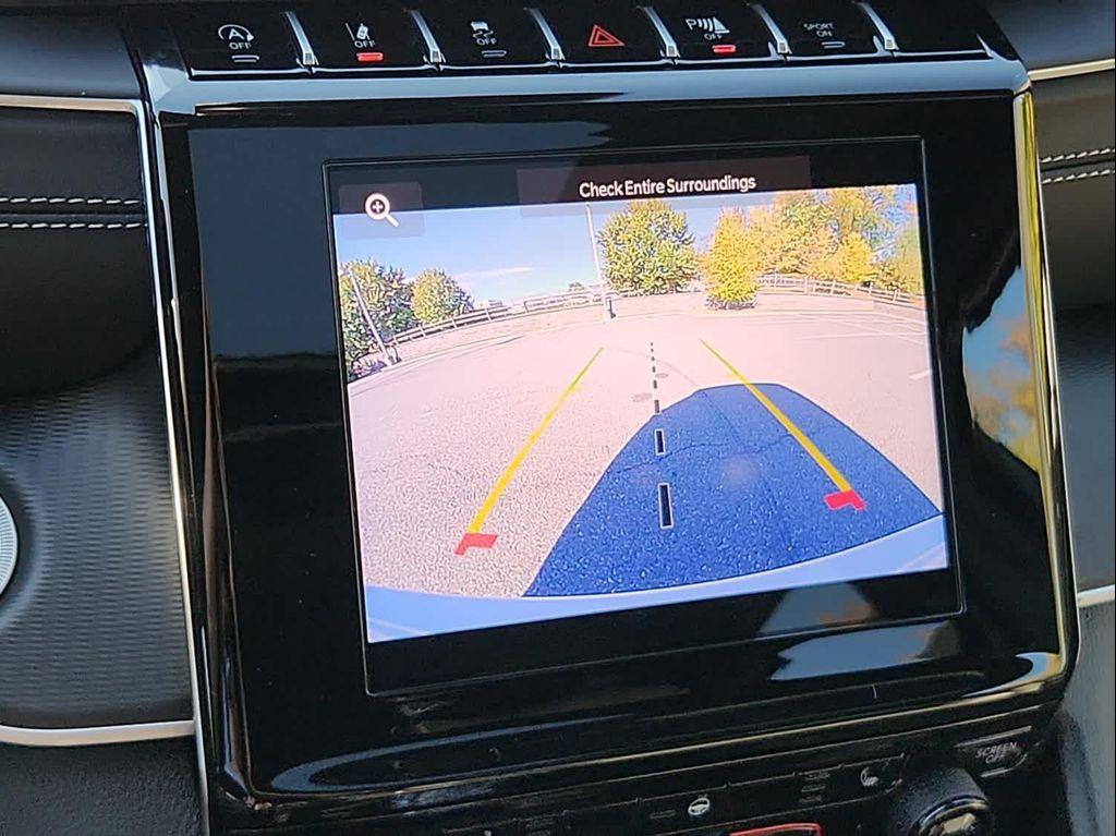 new 2025 Jeep Grand Cherokee car, priced at $47,757