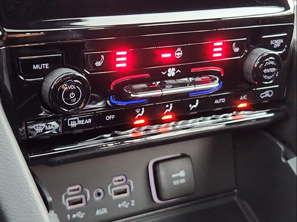 new 2025 Jeep Grand Cherokee L car, priced at $49,327