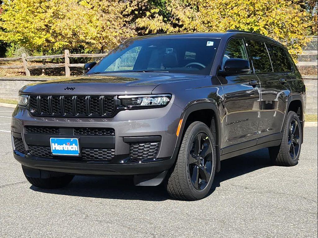 new 2025 Jeep Grand Cherokee L car, priced at $49,712