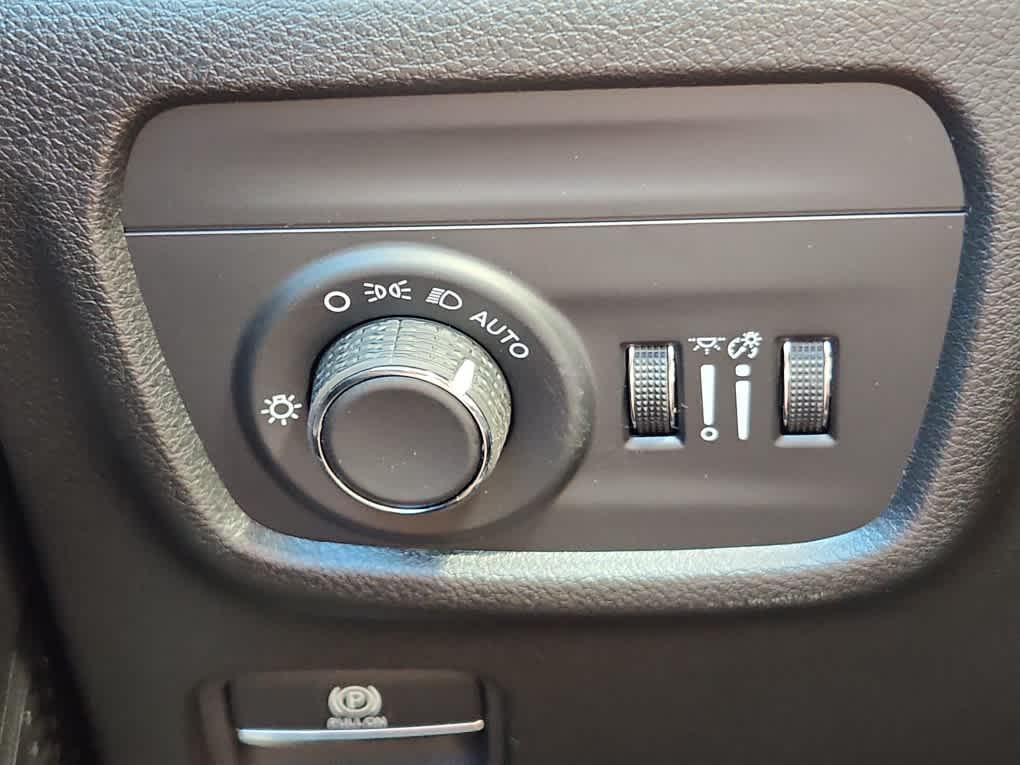 new 2025 Jeep Grand Cherokee L car, priced at $49,712