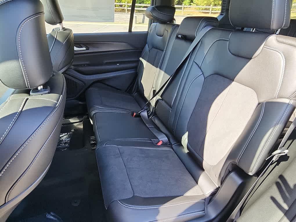 new 2025 Jeep Grand Cherokee L car, priced at $49,712