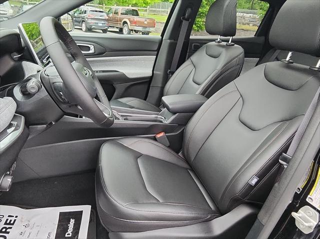 new 2024 Jeep Compass car, priced at $41,500