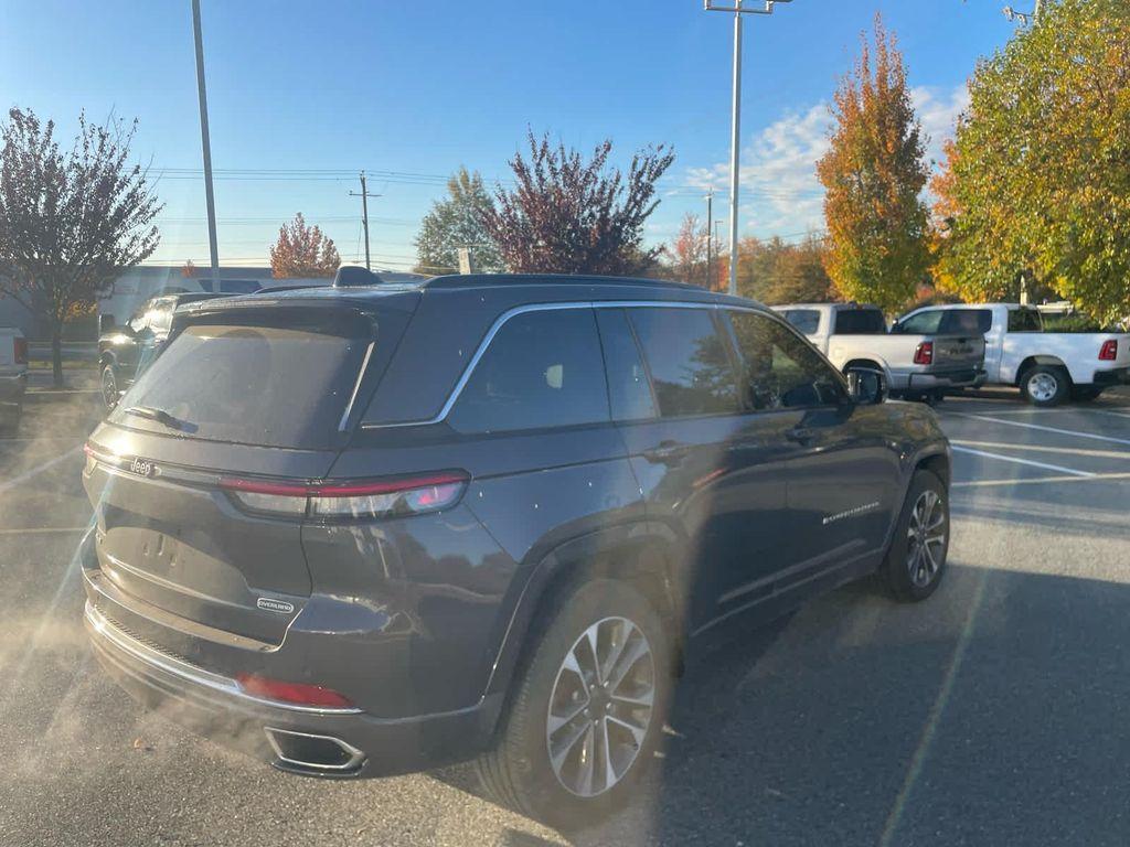 used 2024 Jeep Grand Cherokee car, priced at $44,377