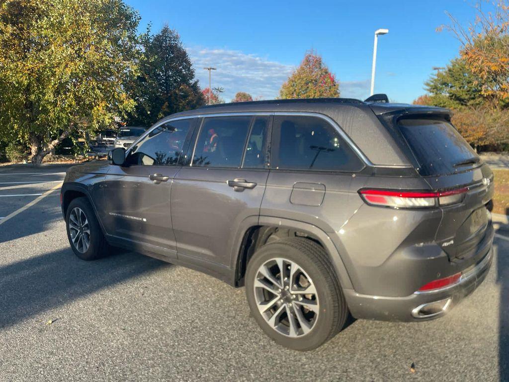 used 2024 Jeep Grand Cherokee car, priced at $44,377