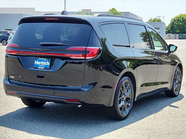 new 2024 Chrysler Pacifica car, priced at $48,590