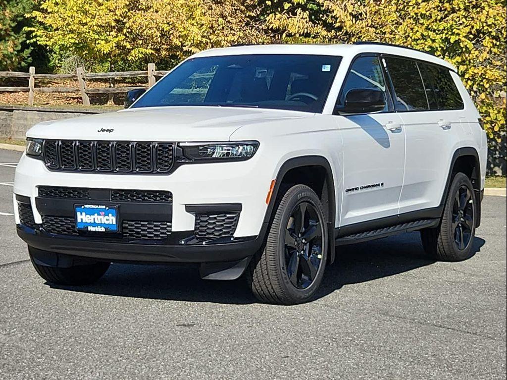 new 2025 Jeep Grand Cherokee L car, priced at $49,286