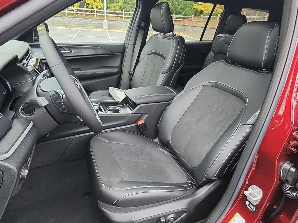 new 2025 Jeep Grand Cherokee L car, priced at $46,986