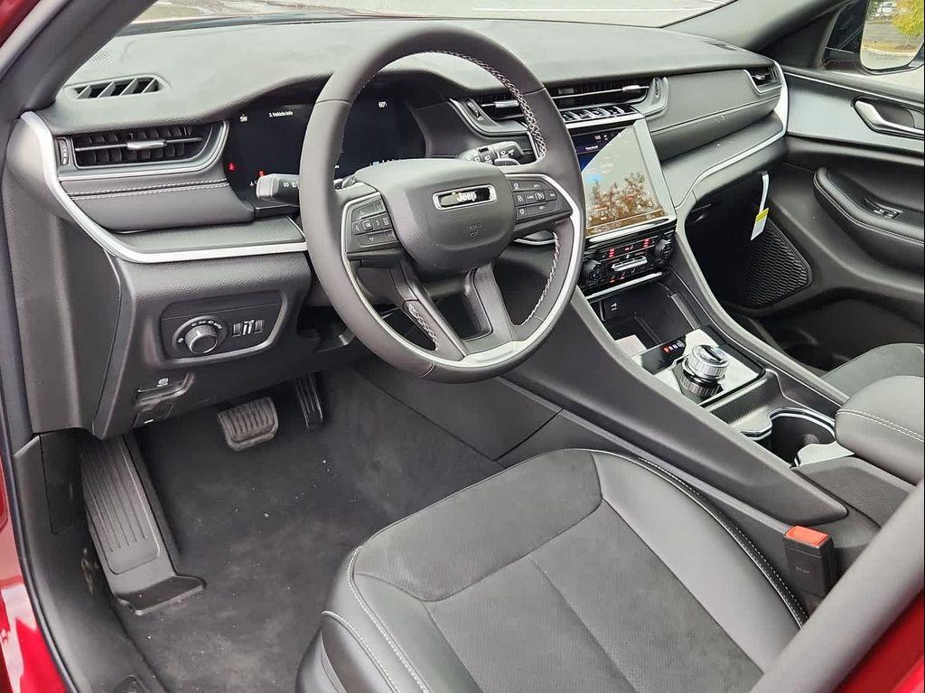 new 2025 Jeep Grand Cherokee L car, priced at $46,986