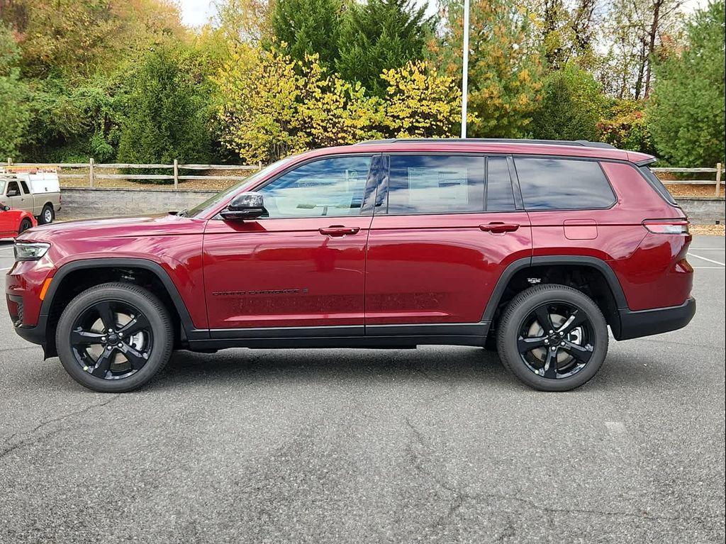 new 2025 Jeep Grand Cherokee L car, priced at $46,986