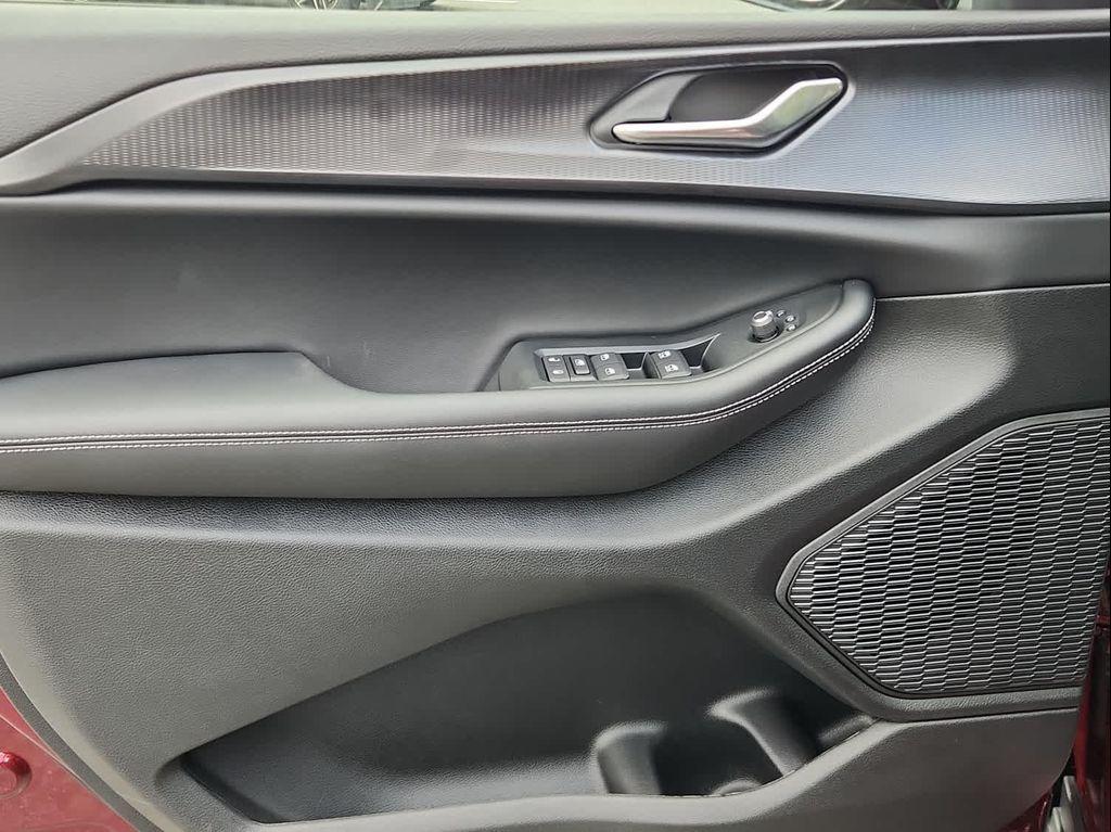 new 2025 Jeep Grand Cherokee L car, priced at $46,986