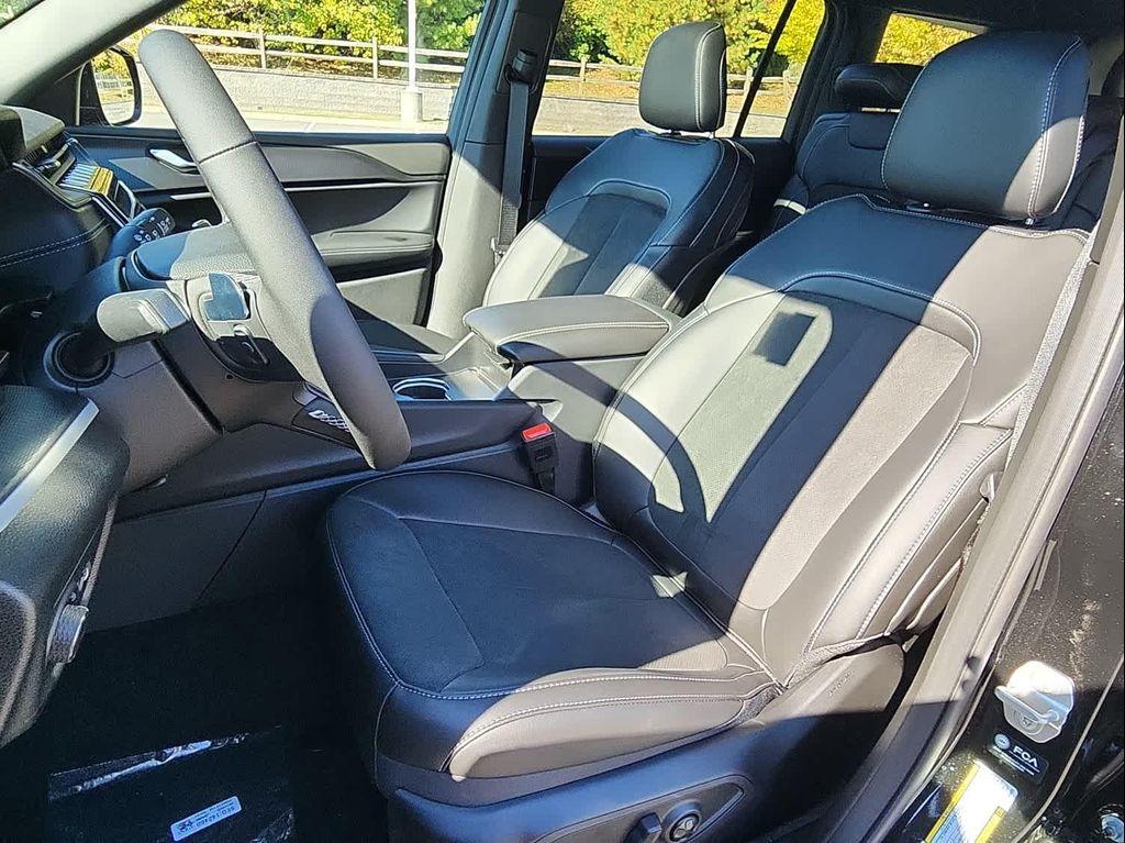 new 2025 Jeep Grand Cherokee L car, priced at $49,702