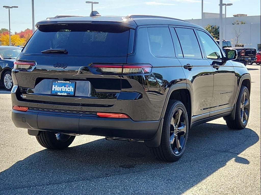new 2025 Jeep Grand Cherokee L car, priced at $49,702