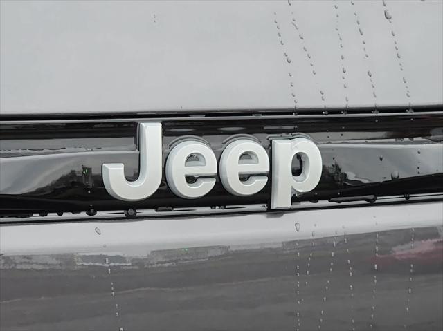 new 2024 Jeep Grand Cherokee car, priced at $55,700