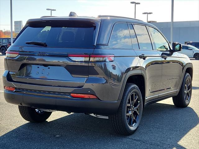 new 2025 Jeep Grand Cherokee car, priced at $45,047