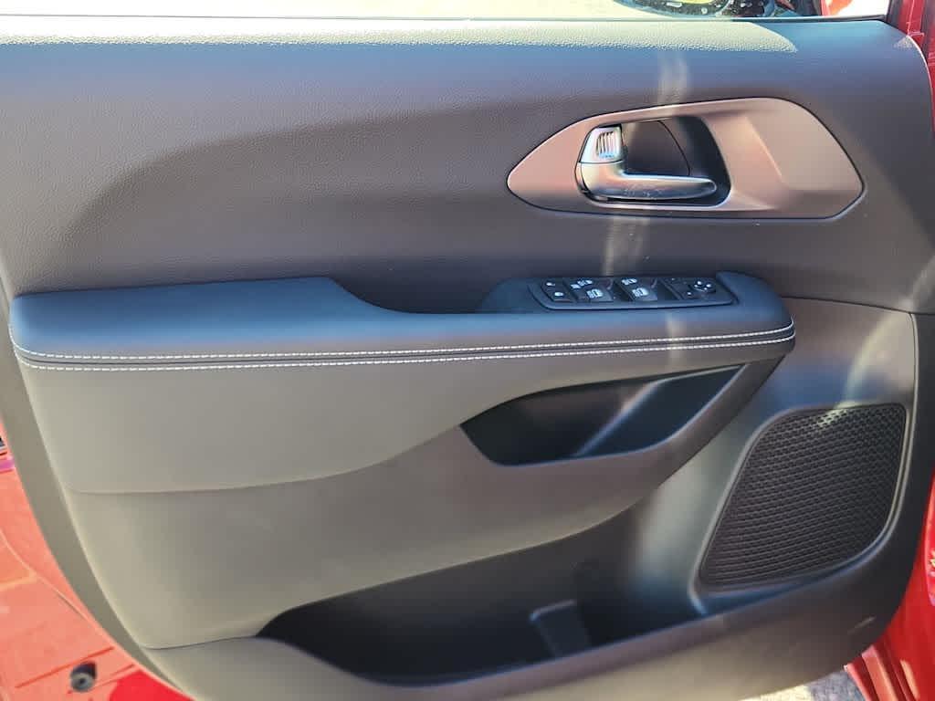 new 2026 Chrysler Voyager car, priced at $42,269