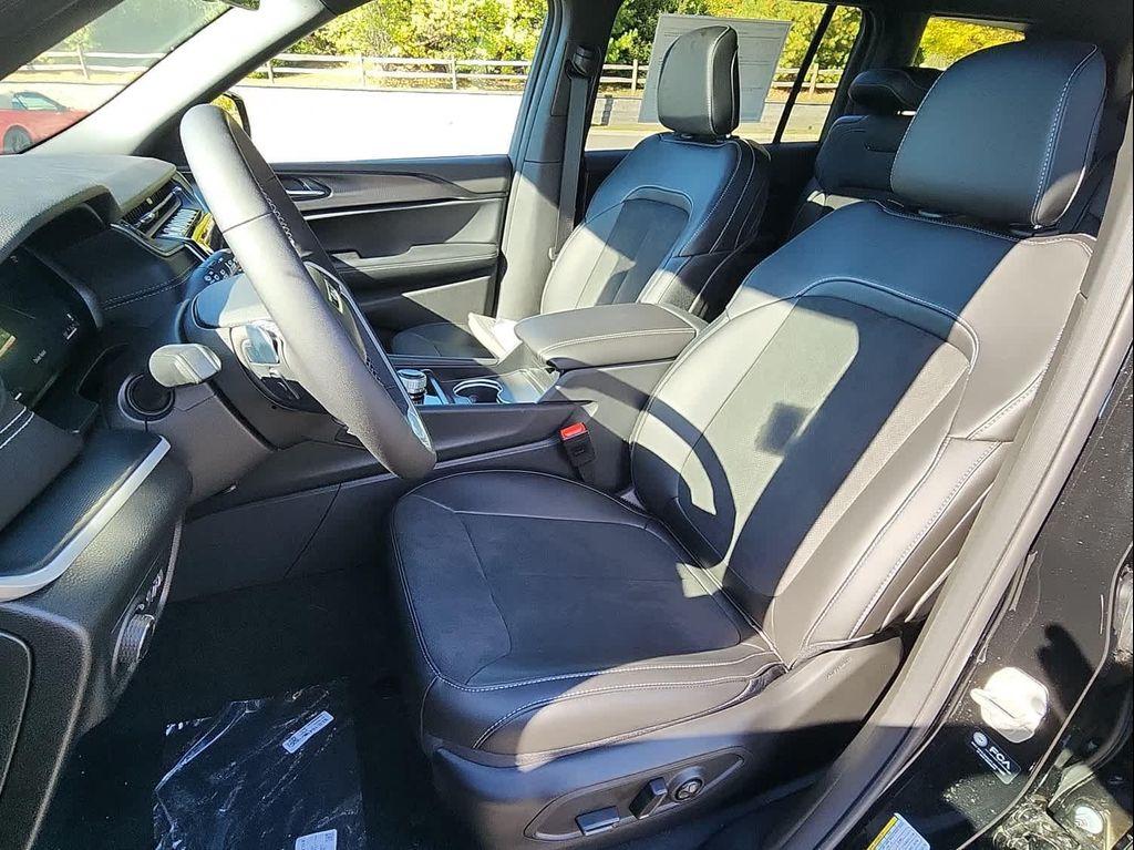 new 2025 Jeep Grand Cherokee L car, priced at $49,712