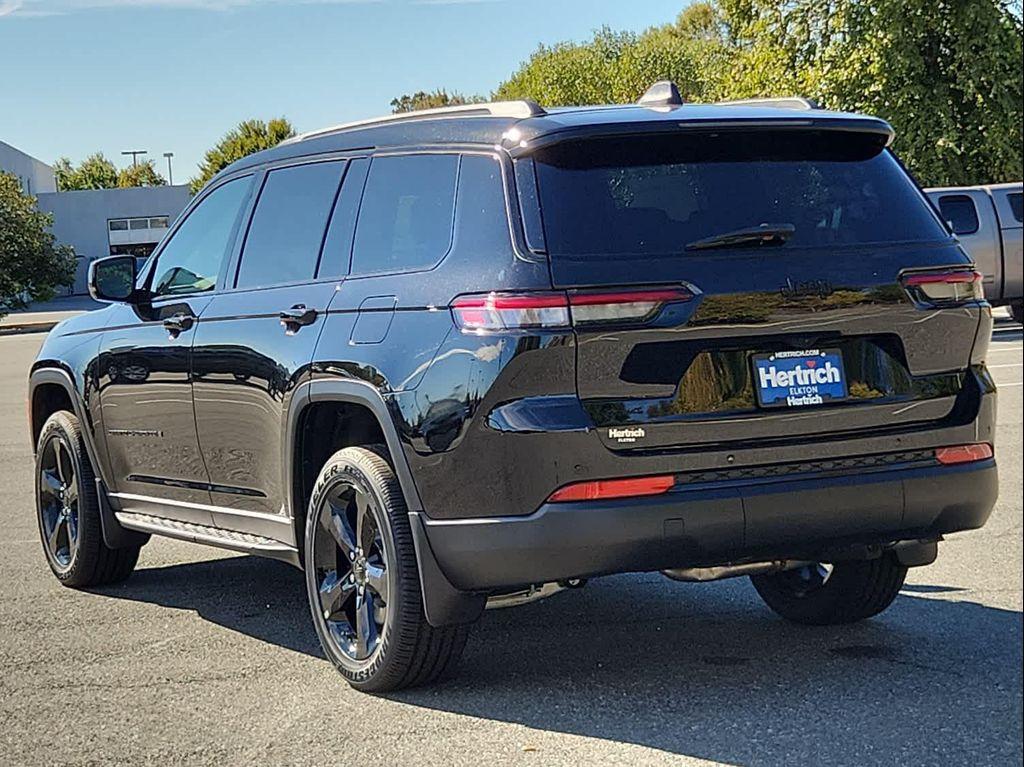 new 2025 Jeep Grand Cherokee L car, priced at $49,712