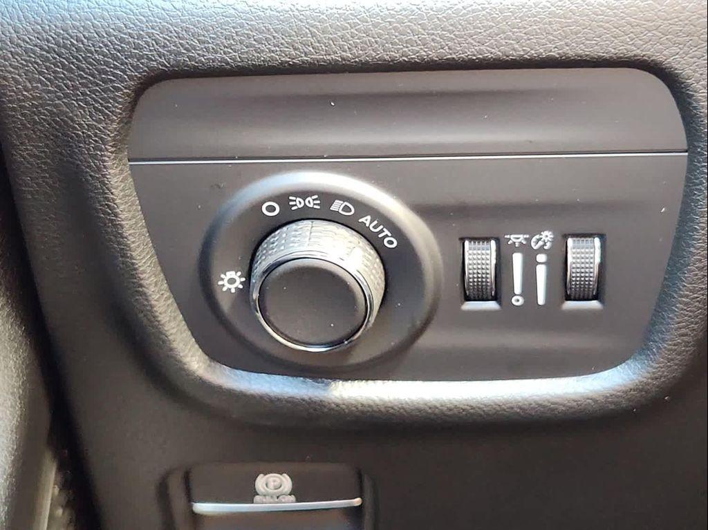 new 2025 Jeep Grand Cherokee L car, priced at $49,712