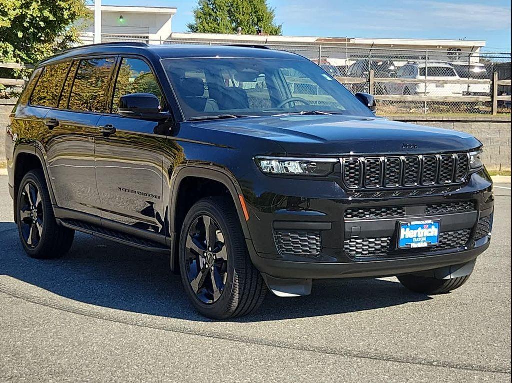 new 2025 Jeep Grand Cherokee L car, priced at $49,712