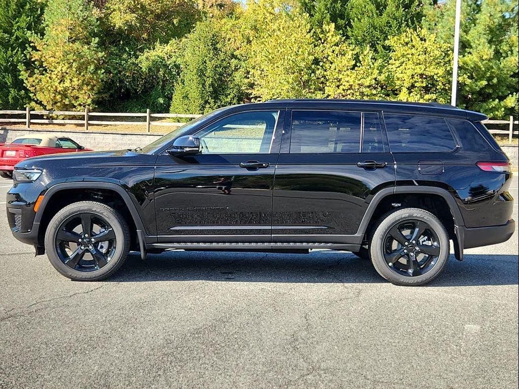 new 2025 Jeep Grand Cherokee L car, priced at $49,712