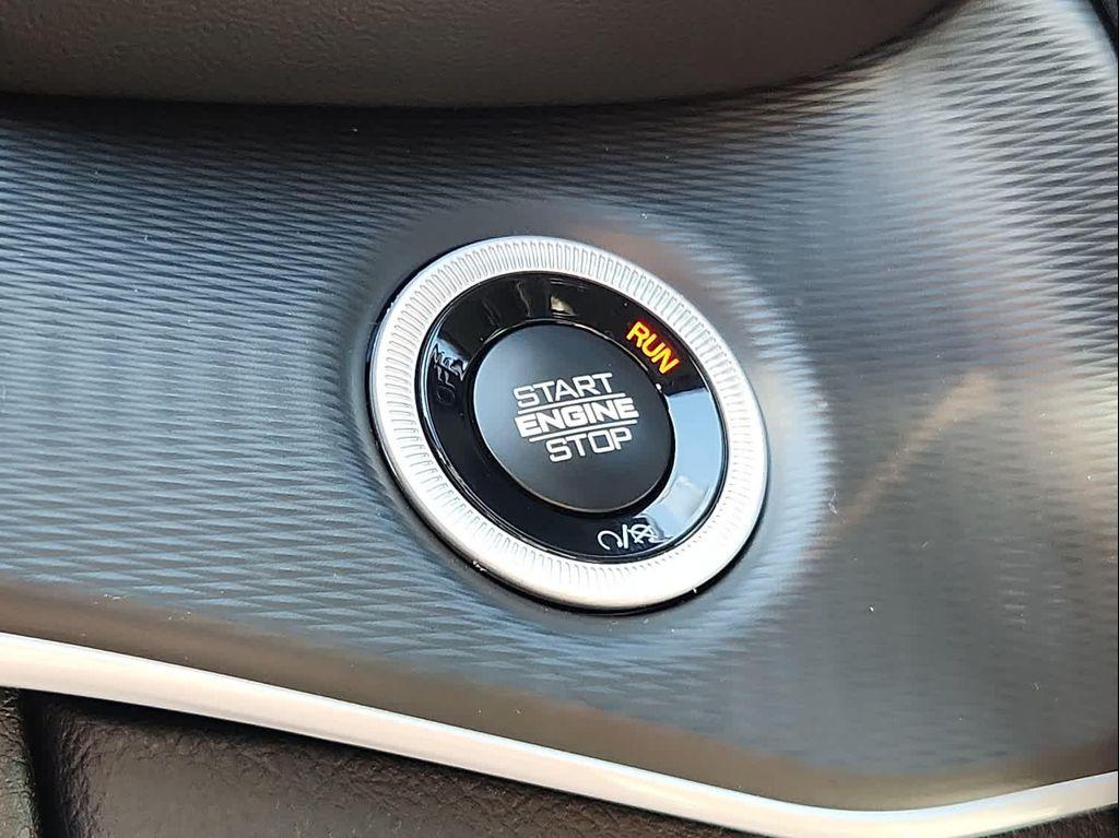 new 2025 Jeep Grand Cherokee L car, priced at $49,712