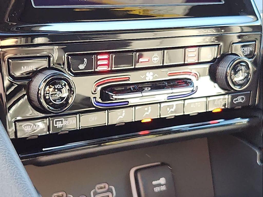 new 2025 Jeep Grand Cherokee L car, priced at $49,712