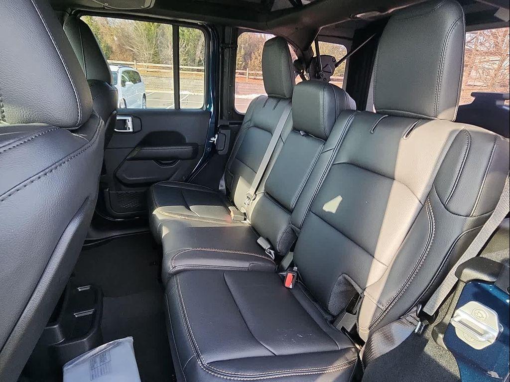 new 2025 Jeep Wrangler car, priced at $51,061
