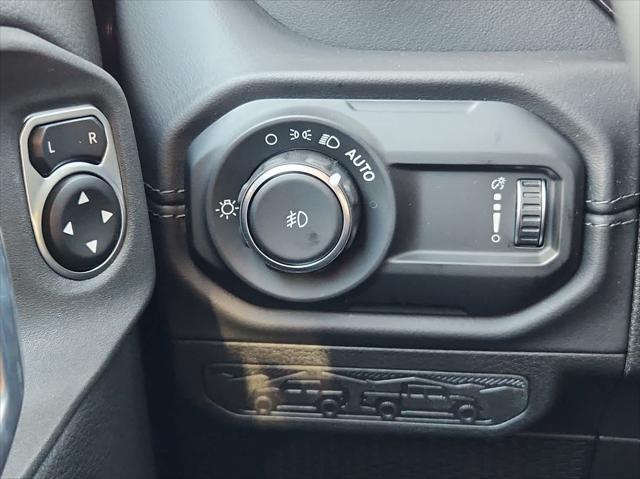 new 2025 Jeep Wrangler car, priced at $52,706