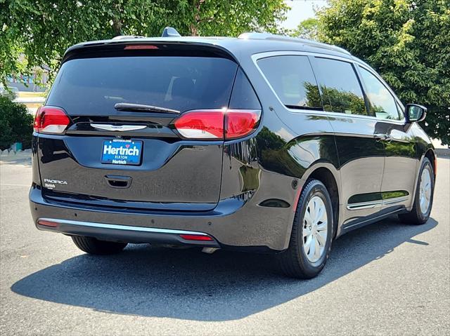 used 2018 Chrysler Pacifica car, priced at $15,900