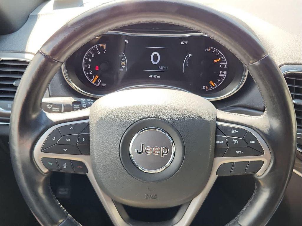 used 2022 Jeep Grand Cherokee car, priced at $29,900