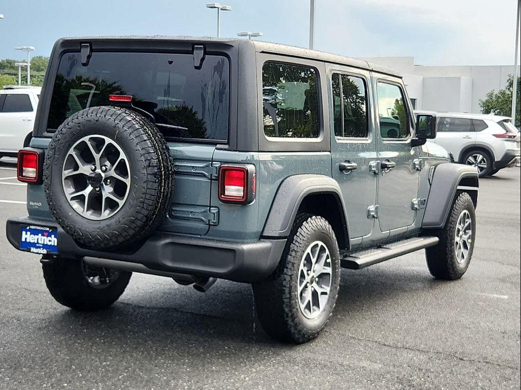 new 2025 Jeep Wrangler car, priced at $51,417
