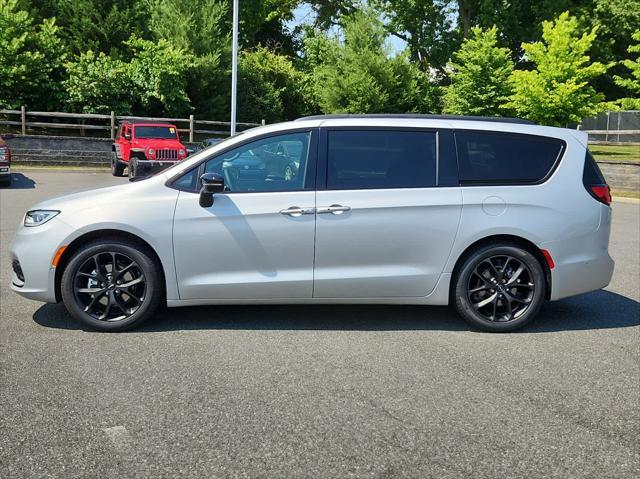 new 2024 Chrysler Pacifica car, priced at $52,500