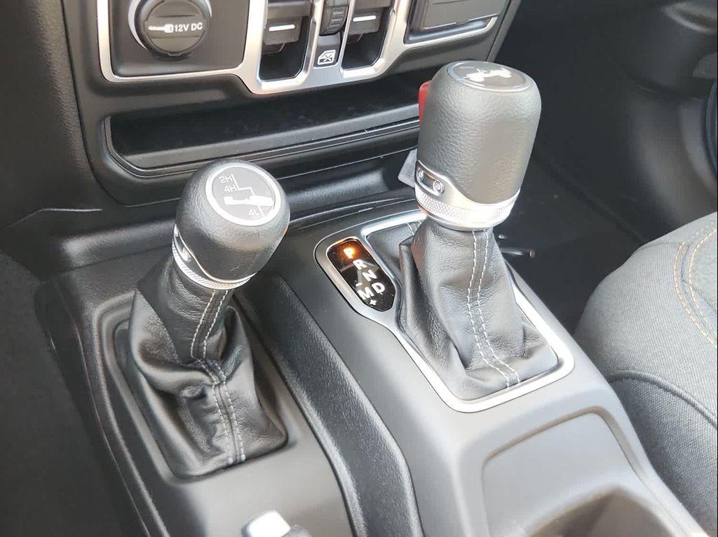 new 2025 Jeep Wrangler car, priced at $49,783