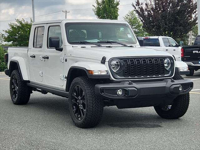 new 2025 Jeep Gladiator car, priced at $45,975