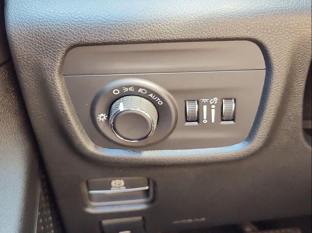 new 2025 Jeep Grand Cherokee L car, priced at $48,757