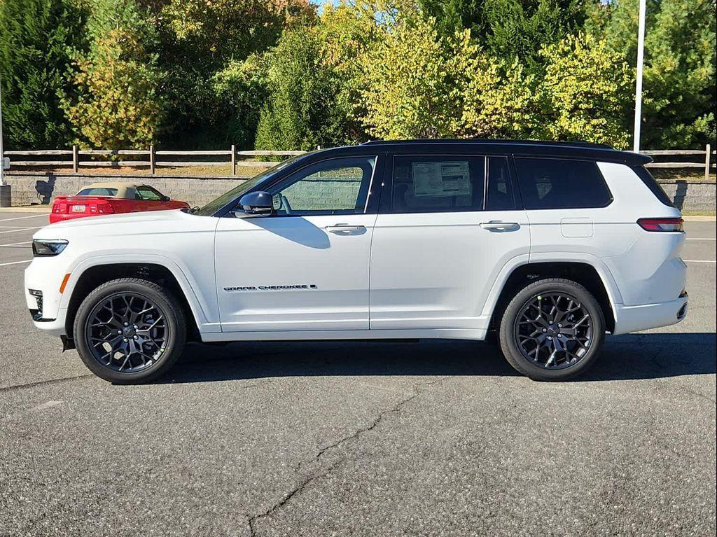 new 2025 Jeep Grand Cherokee L car, priced at $66,489