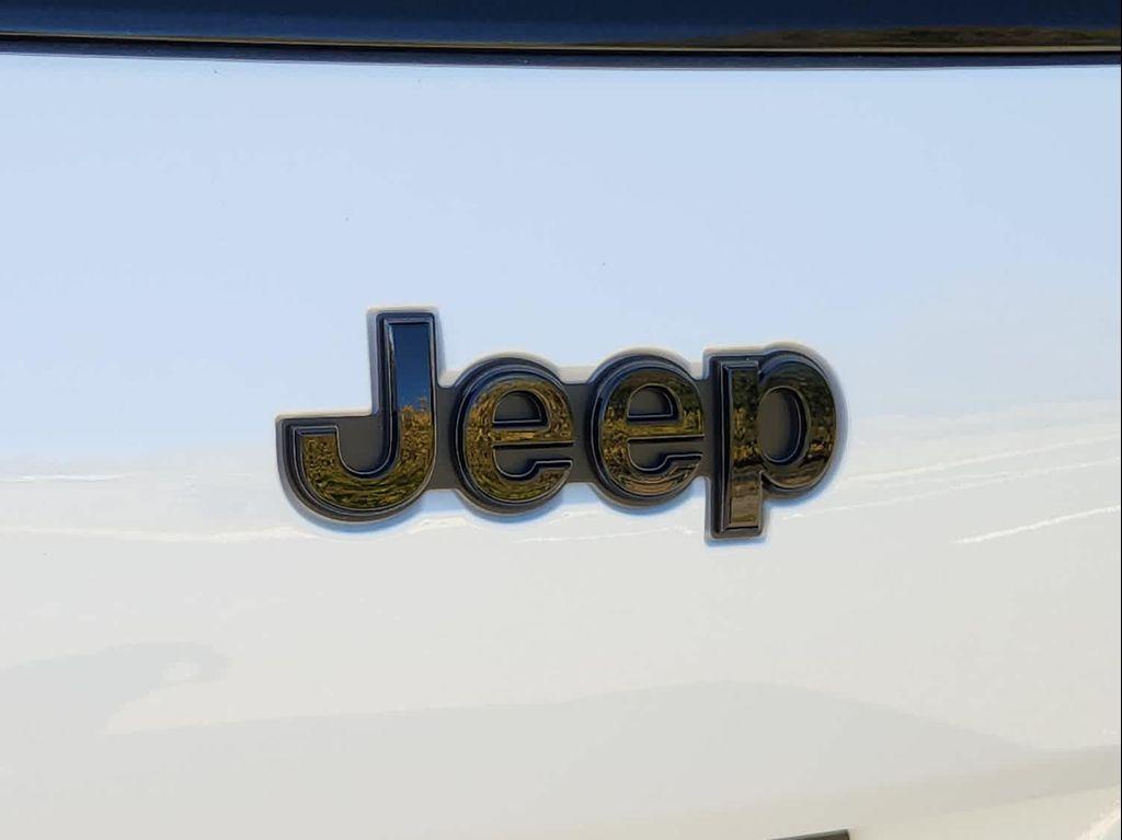 new 2025 Jeep Grand Cherokee L car, priced at $66,489