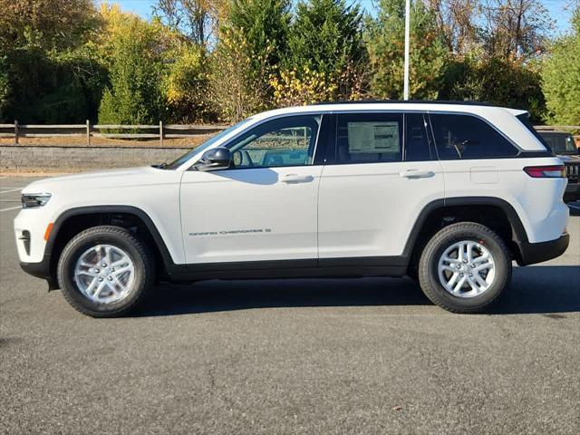 new 2025 Jeep Grand Cherokee car, priced at $41,780