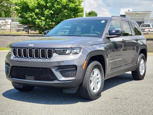 new 2024 Jeep Grand Cherokee car, priced at $44,000