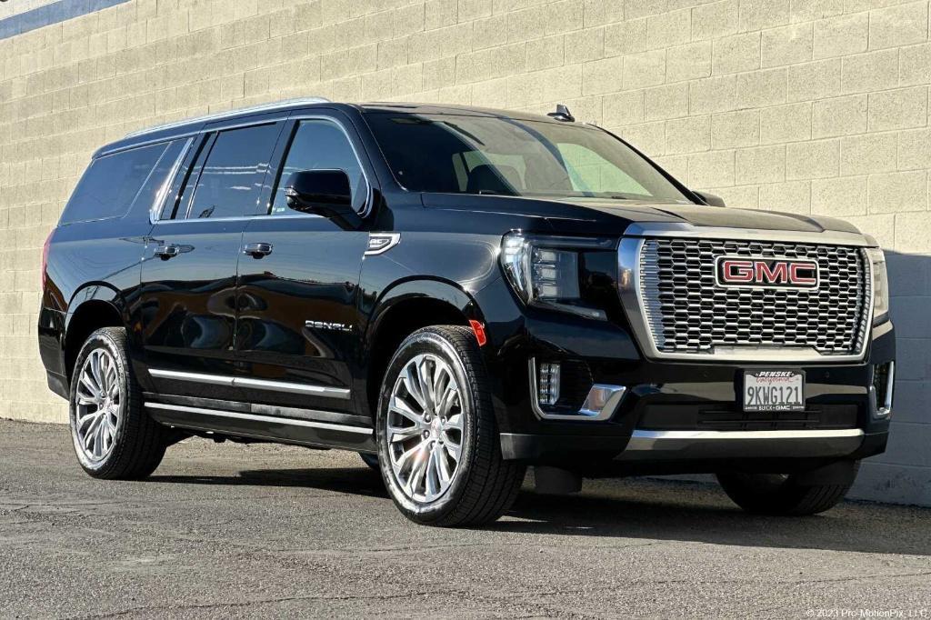 used 2022 GMC Yukon XL car