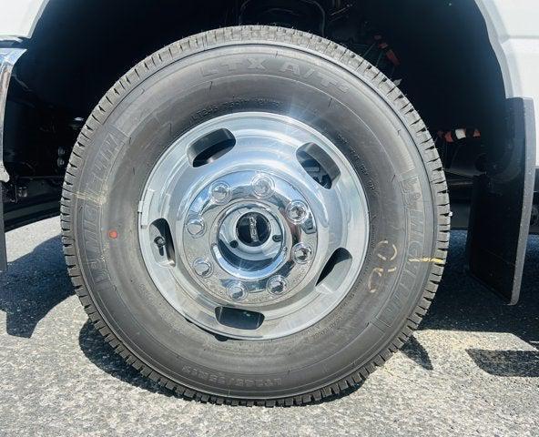 new 2025 Ford F-350 car, priced at $86,030