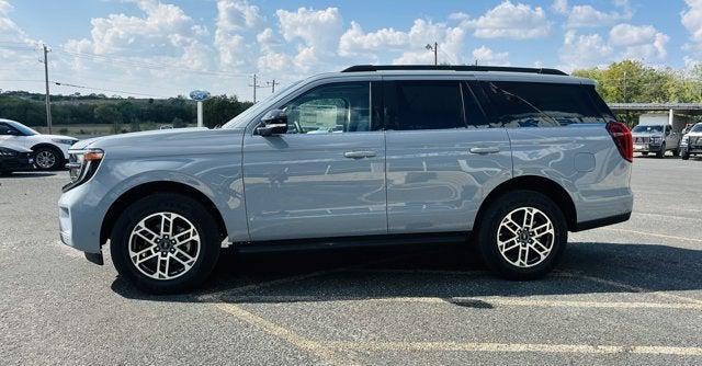 new 2025 Ford Expedition car, priced at $70,835