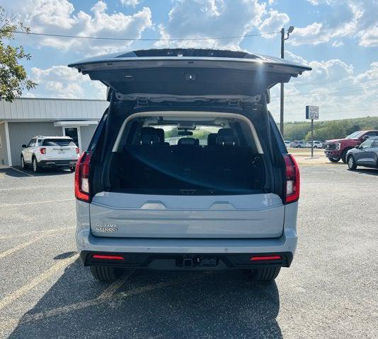 new 2025 Ford Expedition car, priced at $70,835