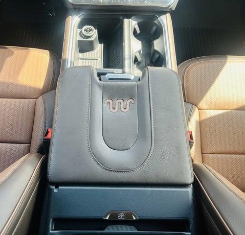 new 2025 Ford Expedition car, priced at $87,590