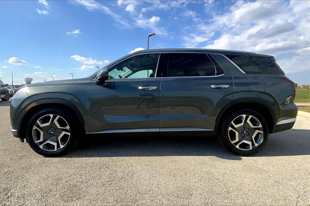 used 2024 Hyundai Palisade car, priced at $38,500