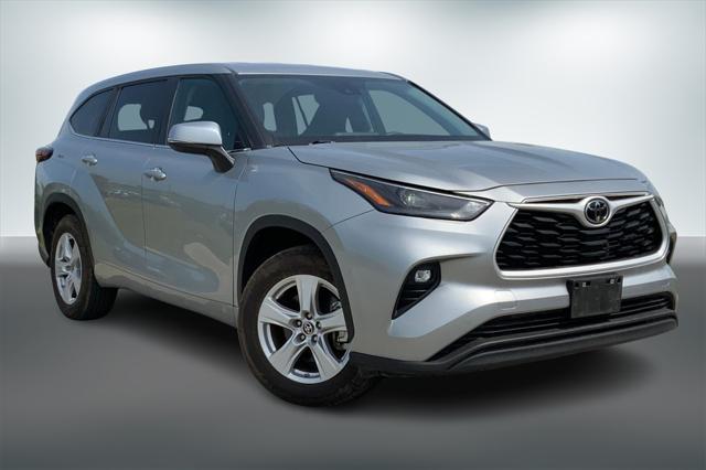 used 2024 Toyota Highlander car, priced at $38,475