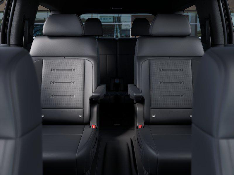 new 2025 Hyundai Santa Fe car, priced at $45,739