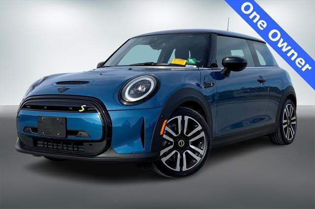 used 2023 MINI Hardtop car, priced at $22,500