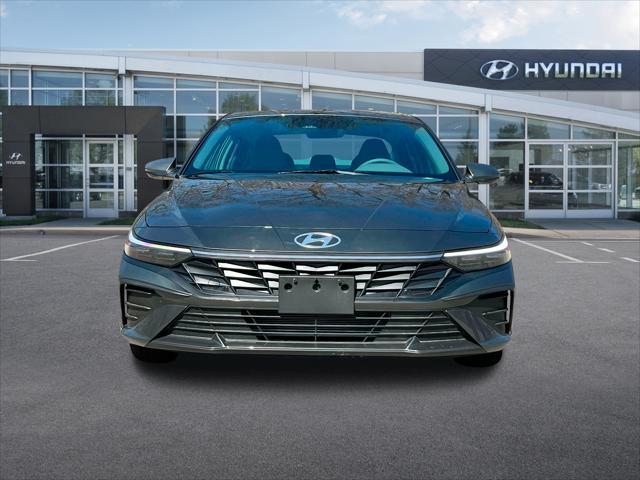 new 2024 Hyundai Elantra car, priced at $20,084